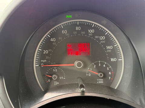 2009 Volkswagen New Beetle Base PZEV