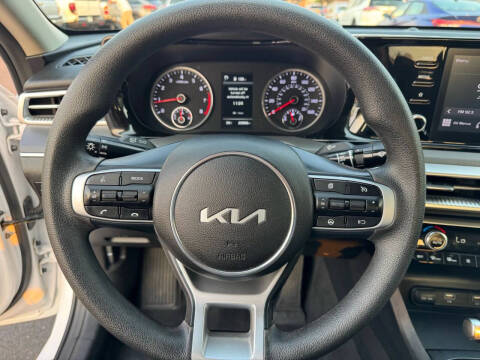 2023 Kia K5 LXS