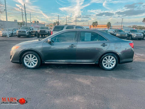 2014 Toyota Camry Hybrid XLE