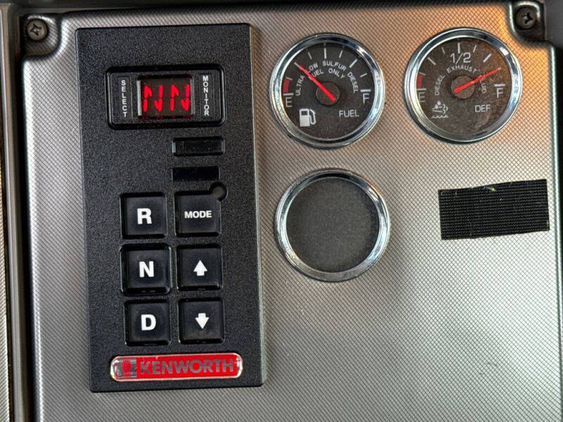 2015 Kenworth T270
