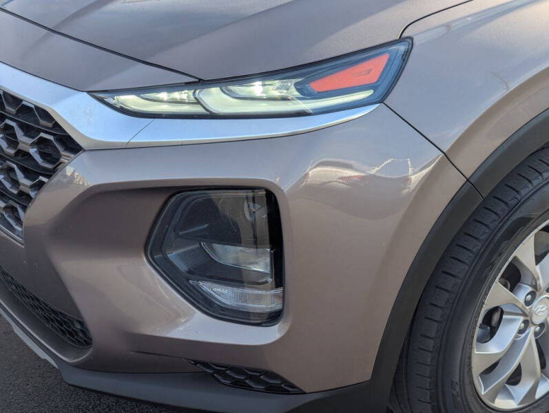 2019 Hyundai Santa Fe SE 2.4L