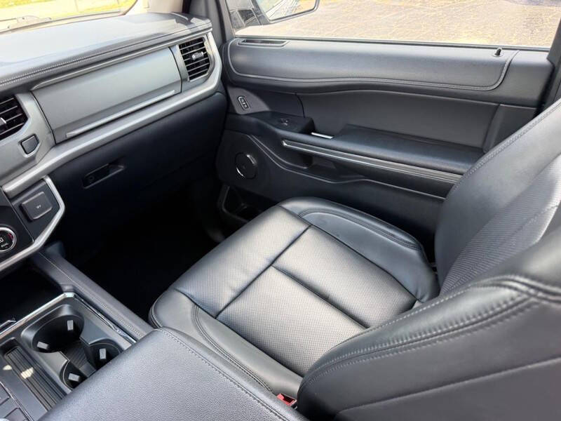 2024 Ford Expedition MAX XLT
