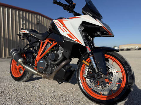 2019 KTM 1290 Super Duke GT