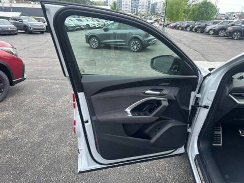 2026 Audi SQ5 quattro Premium Plus TFSI