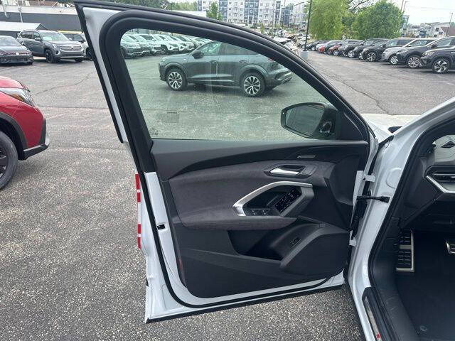 2026 Audi SQ5 quattro Premium Plus TFSI