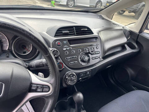 2013 Honda Fit Sport