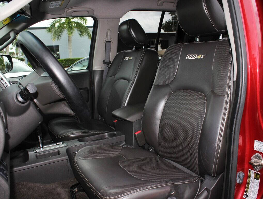 2013 NISSAN Xterra SUV / Crossover - $15,995