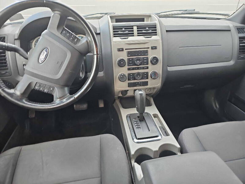 2011 Ford Escape XLT