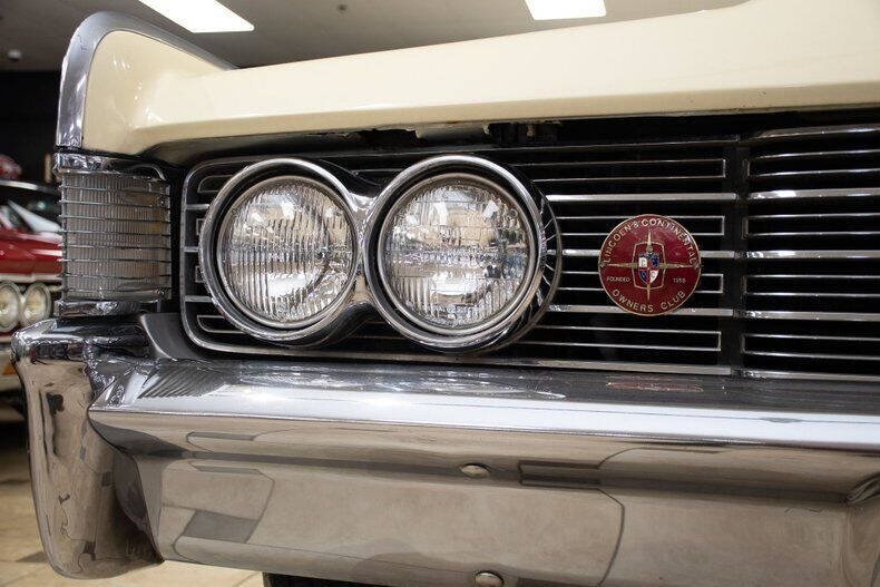 1965 Lincoln Continental