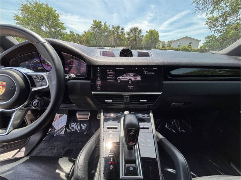 2019 Porsche Cayenne S