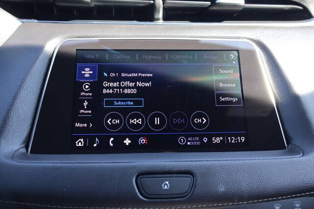 2023 Cadillac XT4 Premium Luxury