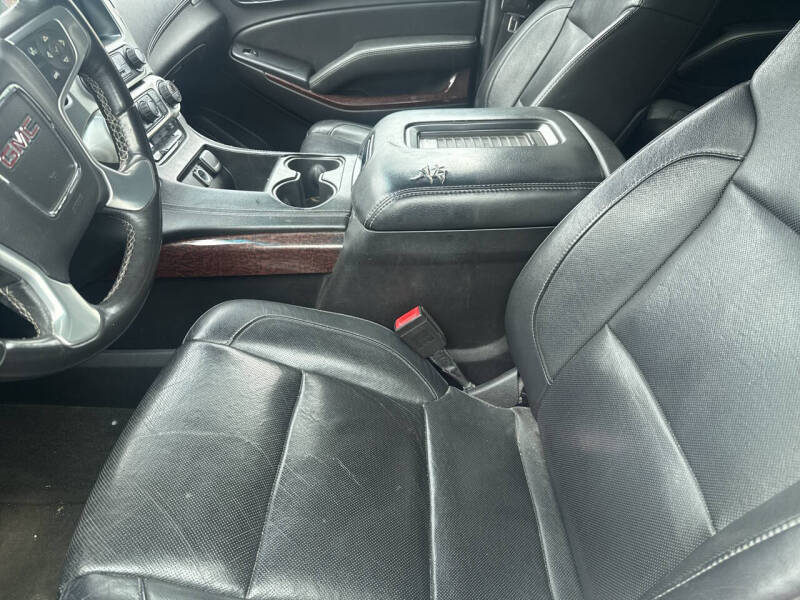 2016 GMC Yukon XL SLT