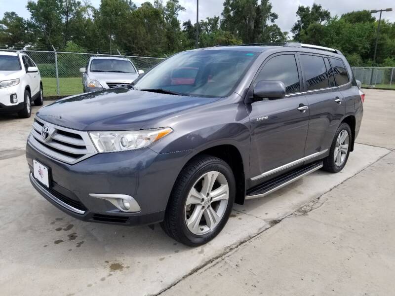2013 Toyota Highlander for sale at Texas Capital Motor Group in Humble TX