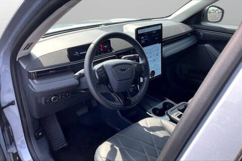 2025 Ford Mustang Mach-E Select