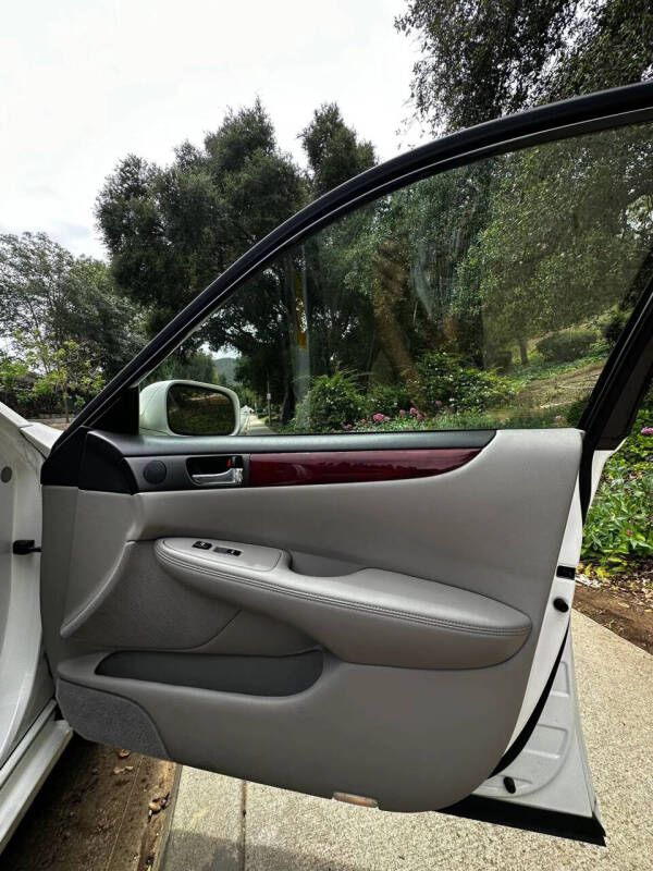2002 Lexus ES 300