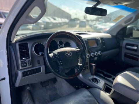 2011 Toyota Sequoia Platinum