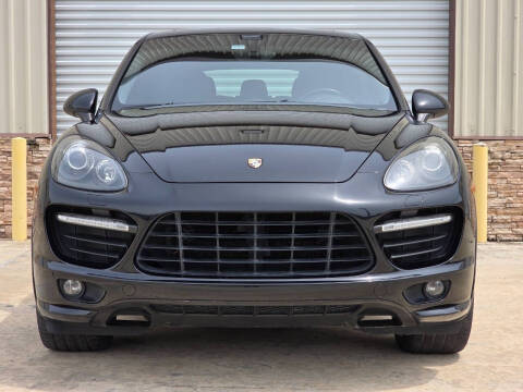 2014 Porsche Cayenne GTS