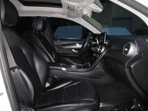 2017 Mercedes-Benz GLC GLC 300