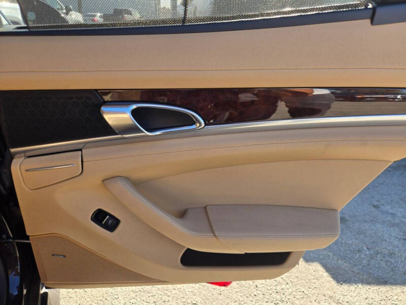 2011 Porsche Panamera