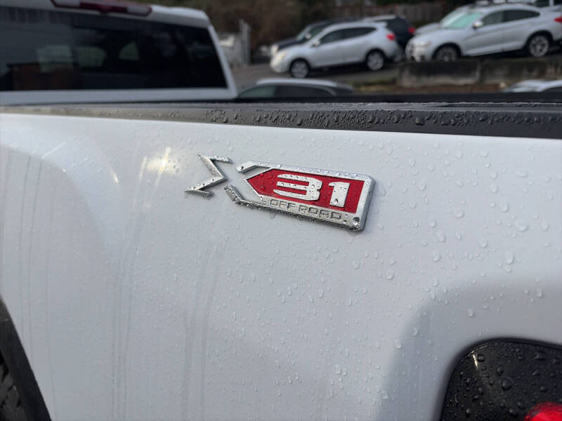 2024 GMC Sierra 2500HD SLE