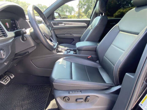 2022 Volkswagen Atlas Cross Sport V6 SEL R-Line 4Motion