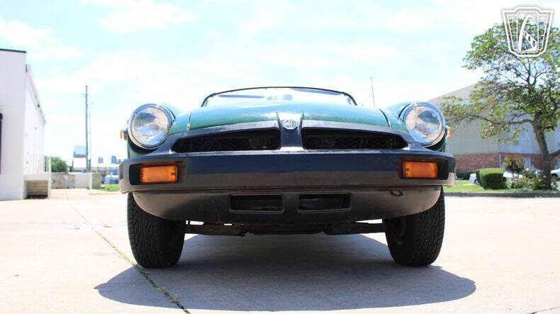 1977 MG B