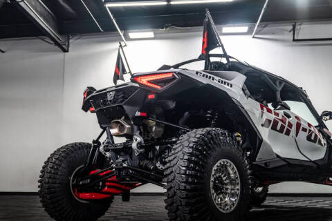 2025 Can-Am Maverick R Max
