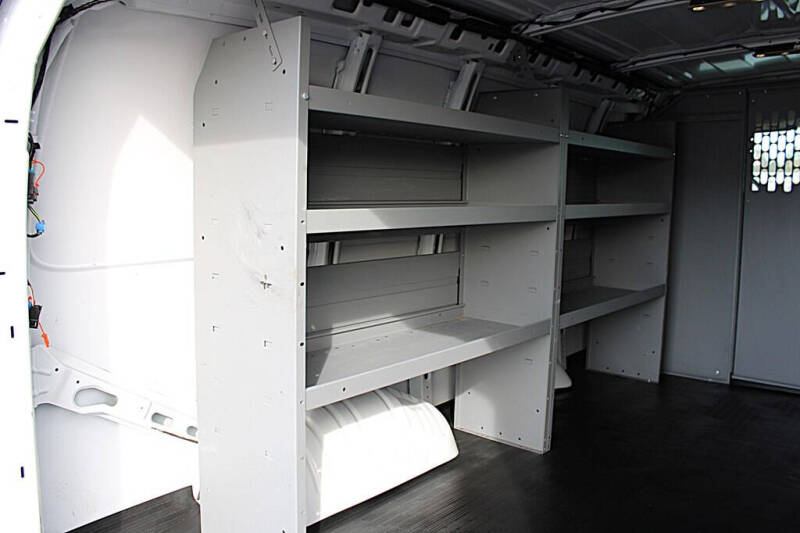 2024 Chevrolet Express 2500