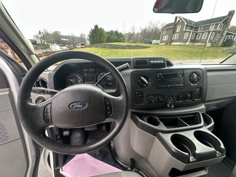 2016 Ford E-Series E-350 SD