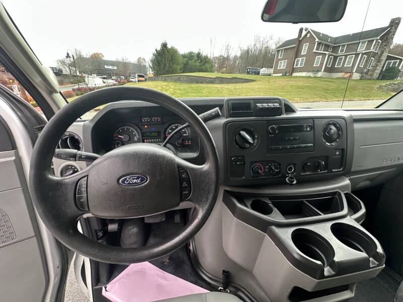 2016 Ford E-Series E-350 SD