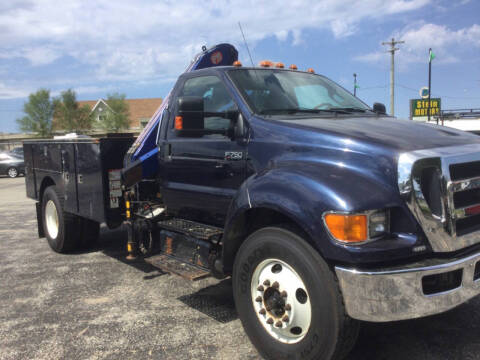 2012 Ford F705