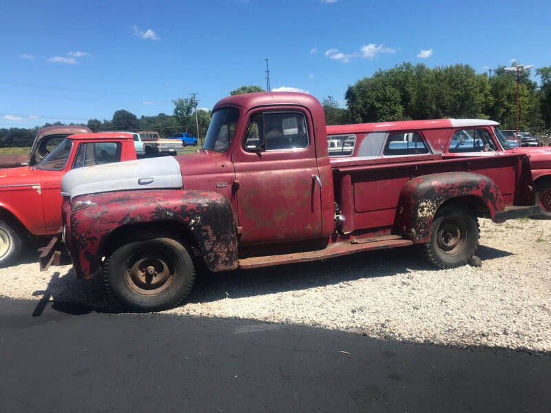 1951 International L110 for sale at FIREBALL MOTORS LLC in Lowellville OH