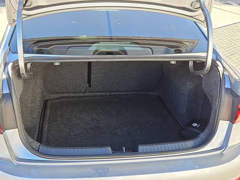 2022 Volkswagen Jetta SE