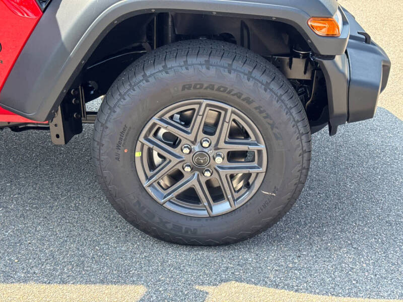 2025 Jeep Wrangler Sport RHD