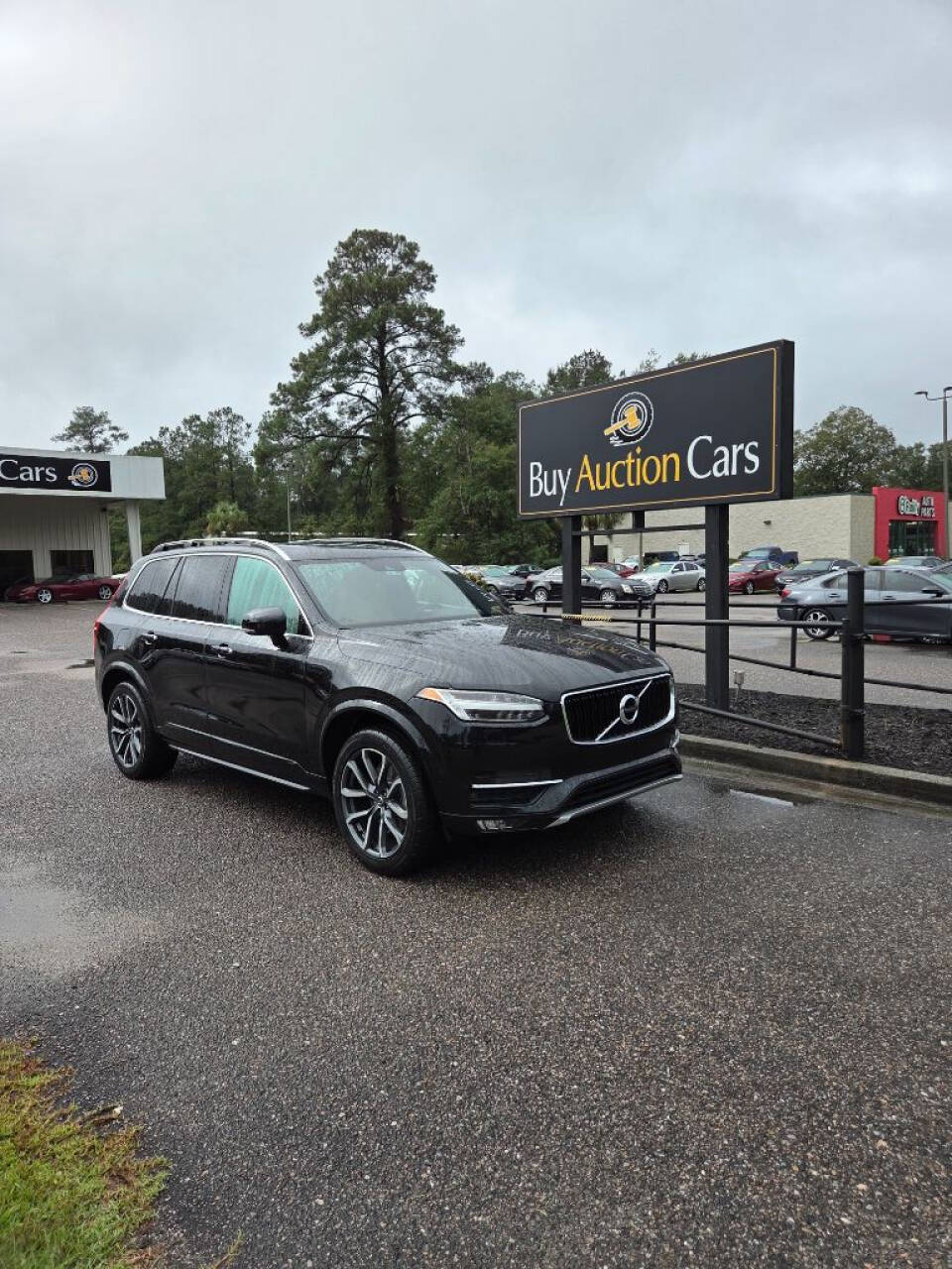 2016-volvo-xc90-t6-momentum-awd-4dr-suv.jpg