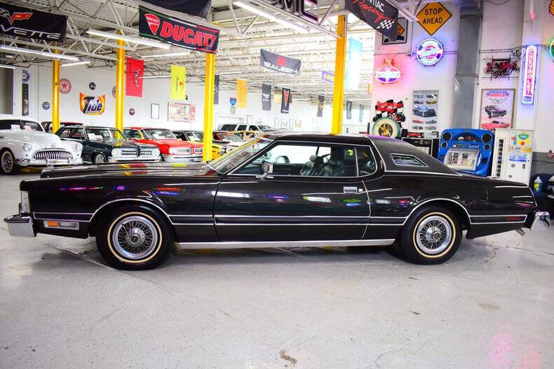 1976 Ford Thunderbird