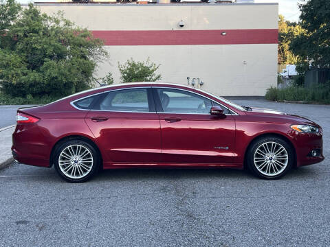 2014 Ford Fusion Hybrid SE