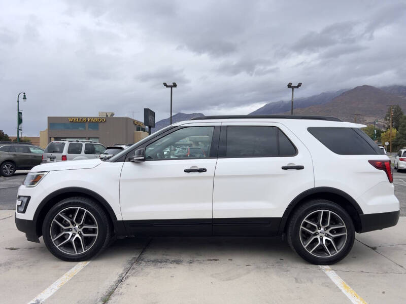 2017 Ford Explorer Sport