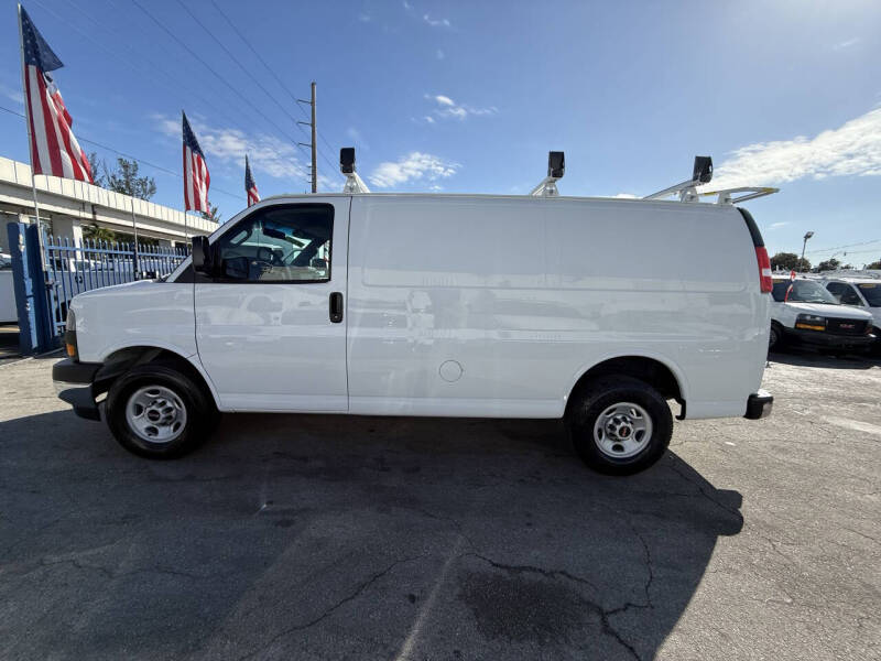 2020 GMC Savana 2500