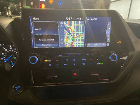 2021 Toyota Highlander Hybrid Platinum