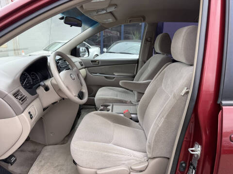 2009 Toyota Sienna CE 7-Passenger