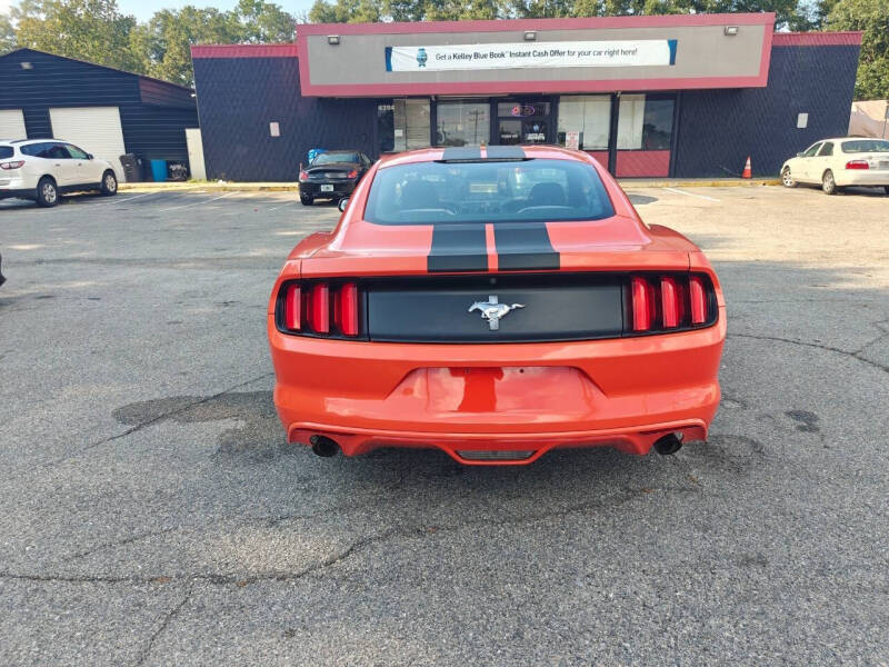 2016 Ford Mustang V6