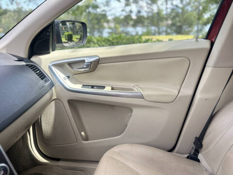 2016 Volvo XC60 T5 Drive-E Premier