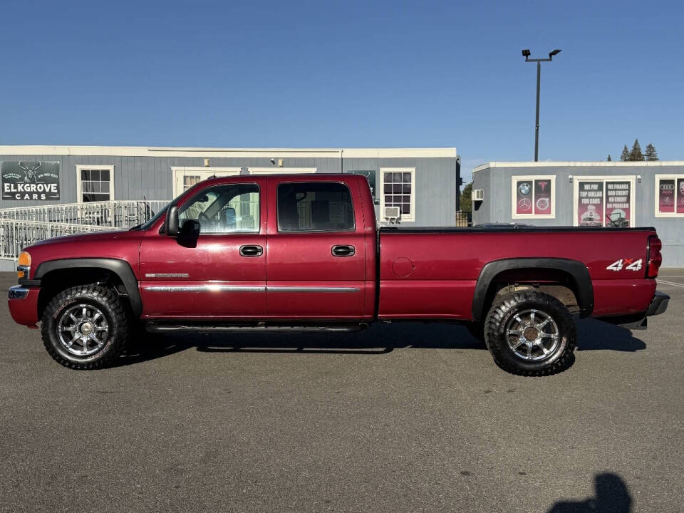2005 GMC Sierra SLT 4WD Crew Cab SWB's photo