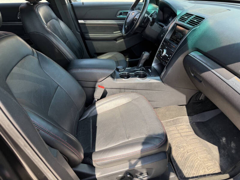 2016 Ford Explorer Sport