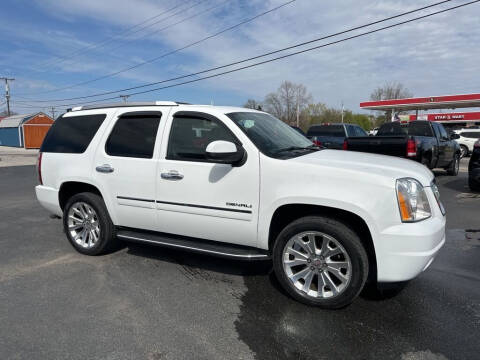 2014 GMC Yukon for sale at CarTime in Rogers AR
