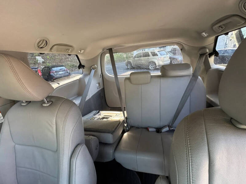 2017 Toyota Sienna