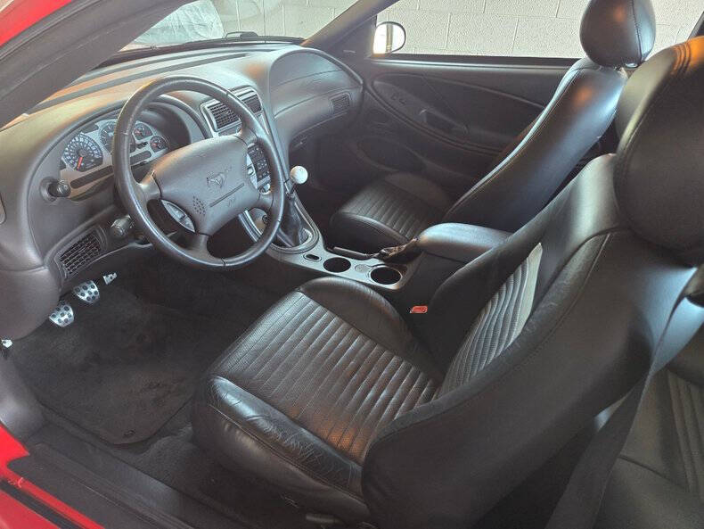 2004 Ford Mustang Mach 1 Premium