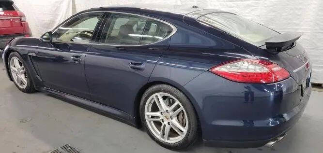 2011 Porsche Panamera