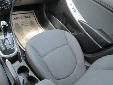 2014 Hyundai Accent SE
